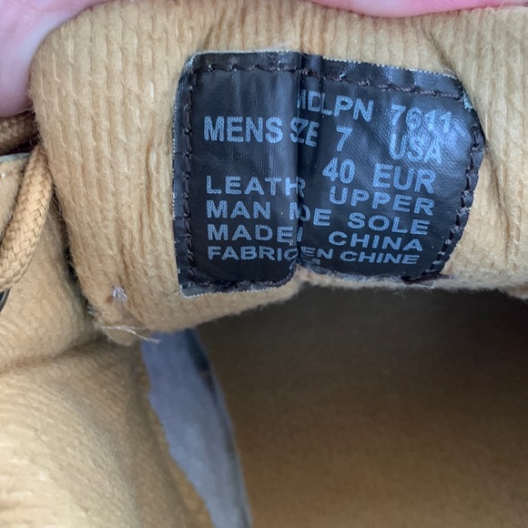 Men’s Lugz Boots. Size 7 - Picture 5 of 11